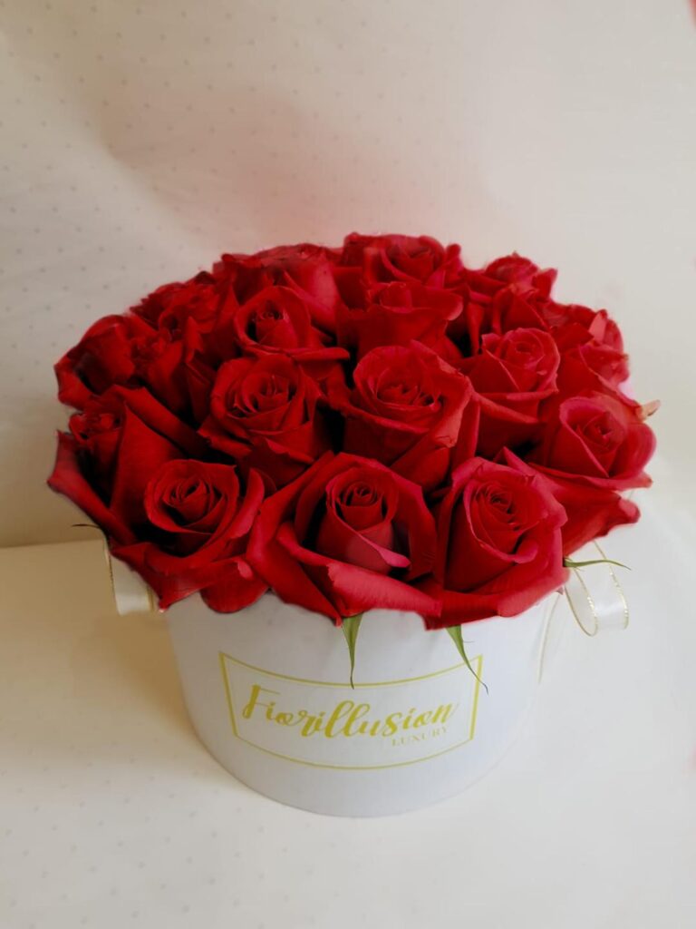 Flower Box rose rosse scatola bianca